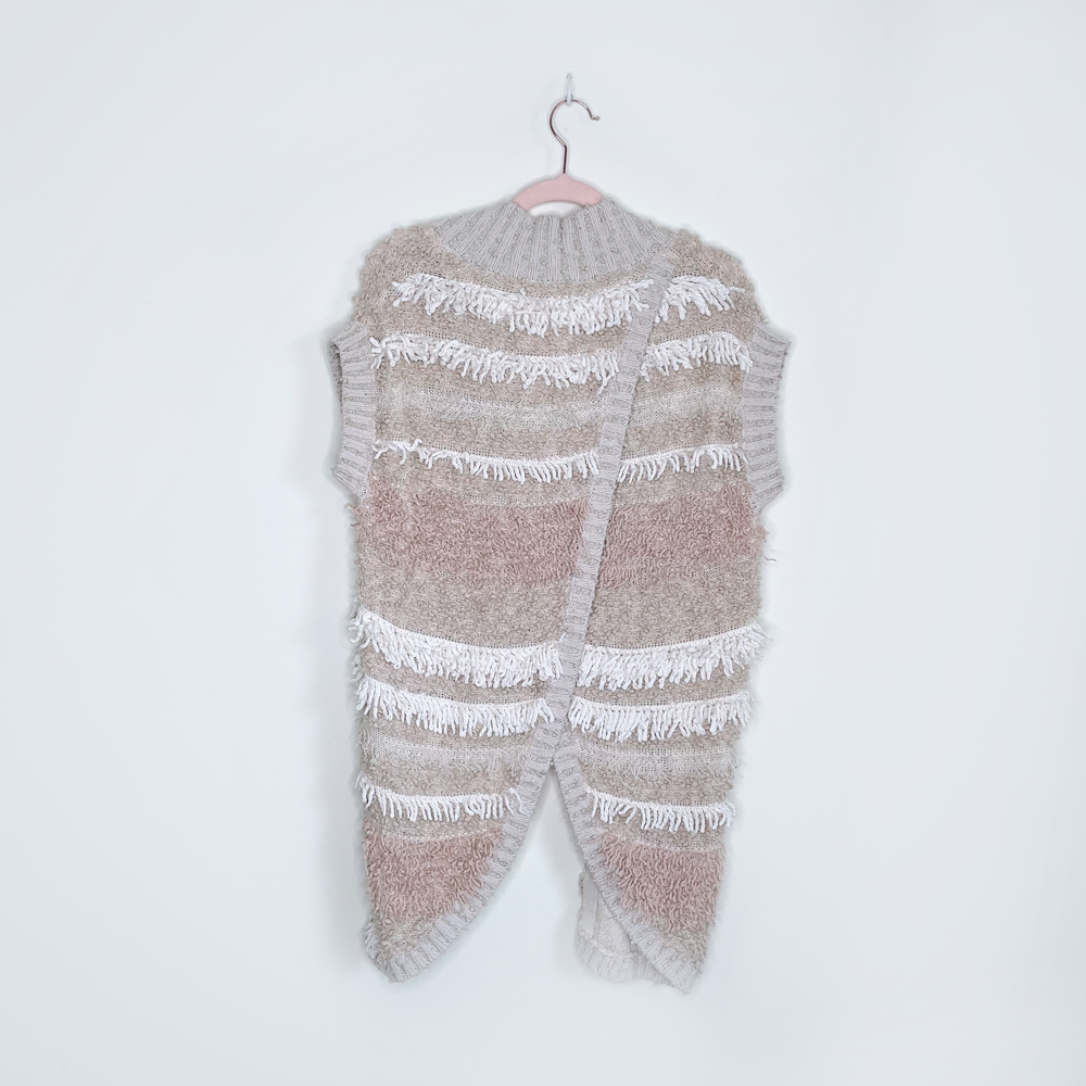 moth quinta boho fringe sweater vest - size xs/sm