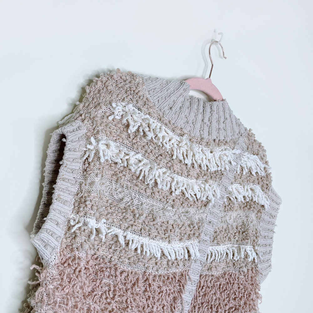 moth quinta boho fringe sweater vest - size xs/sm