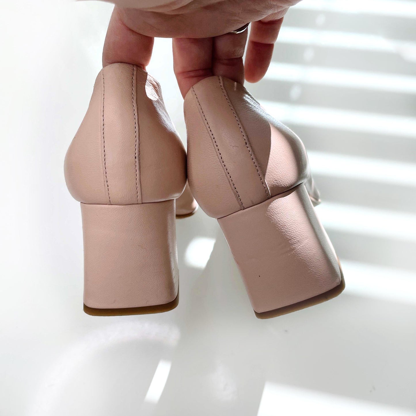 nwot napoleoni pink leather chain day heel - size 39