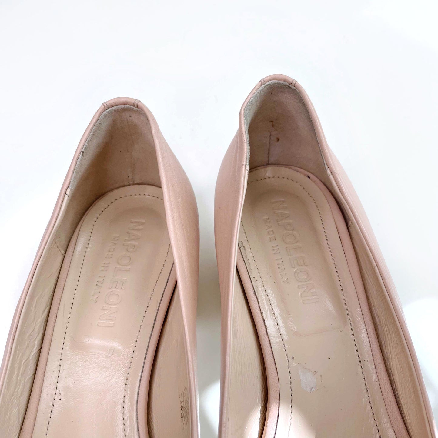 nwot napoleoni pink leather chain day heel - size 39