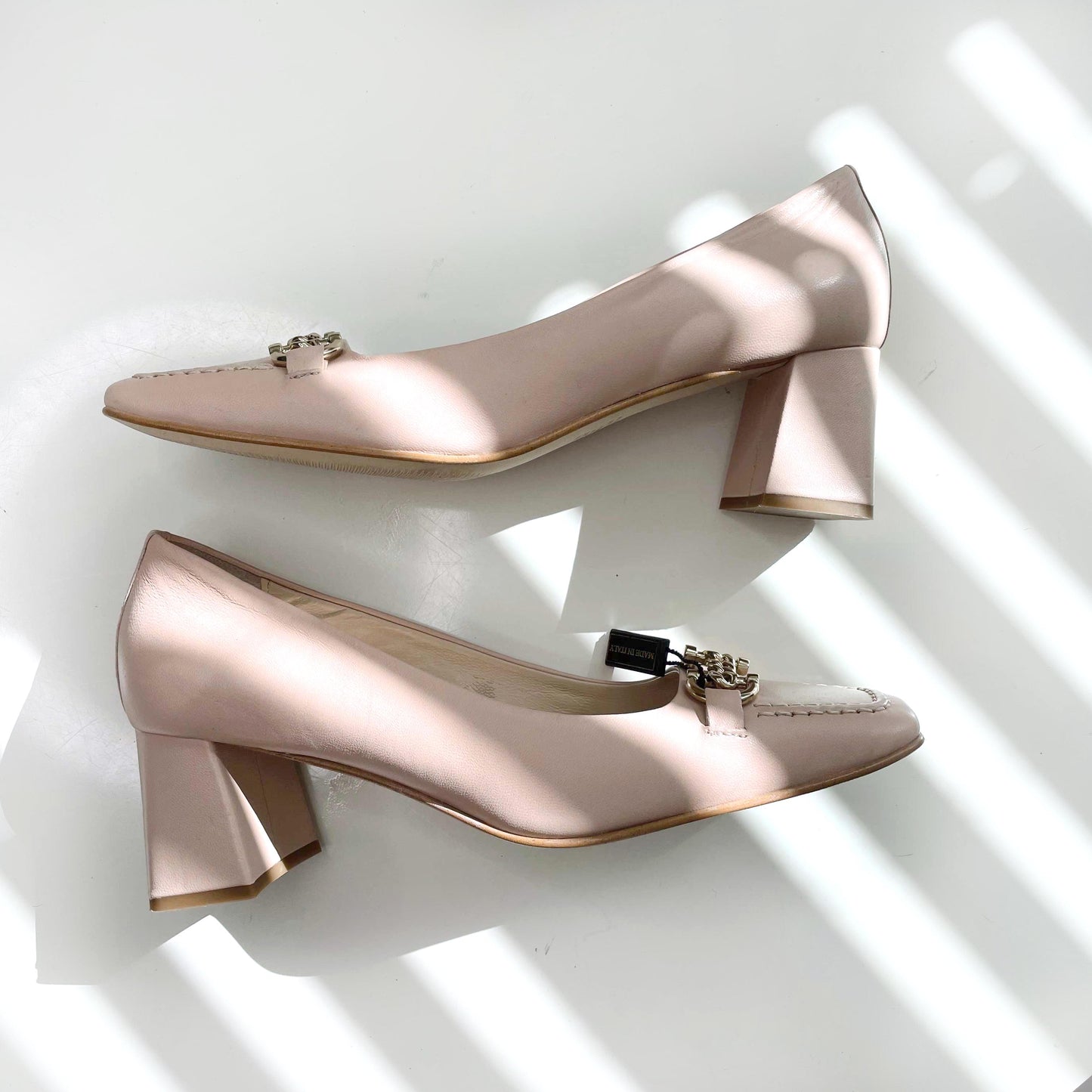 nwot napoleoni pink leather chain day heel - size 39