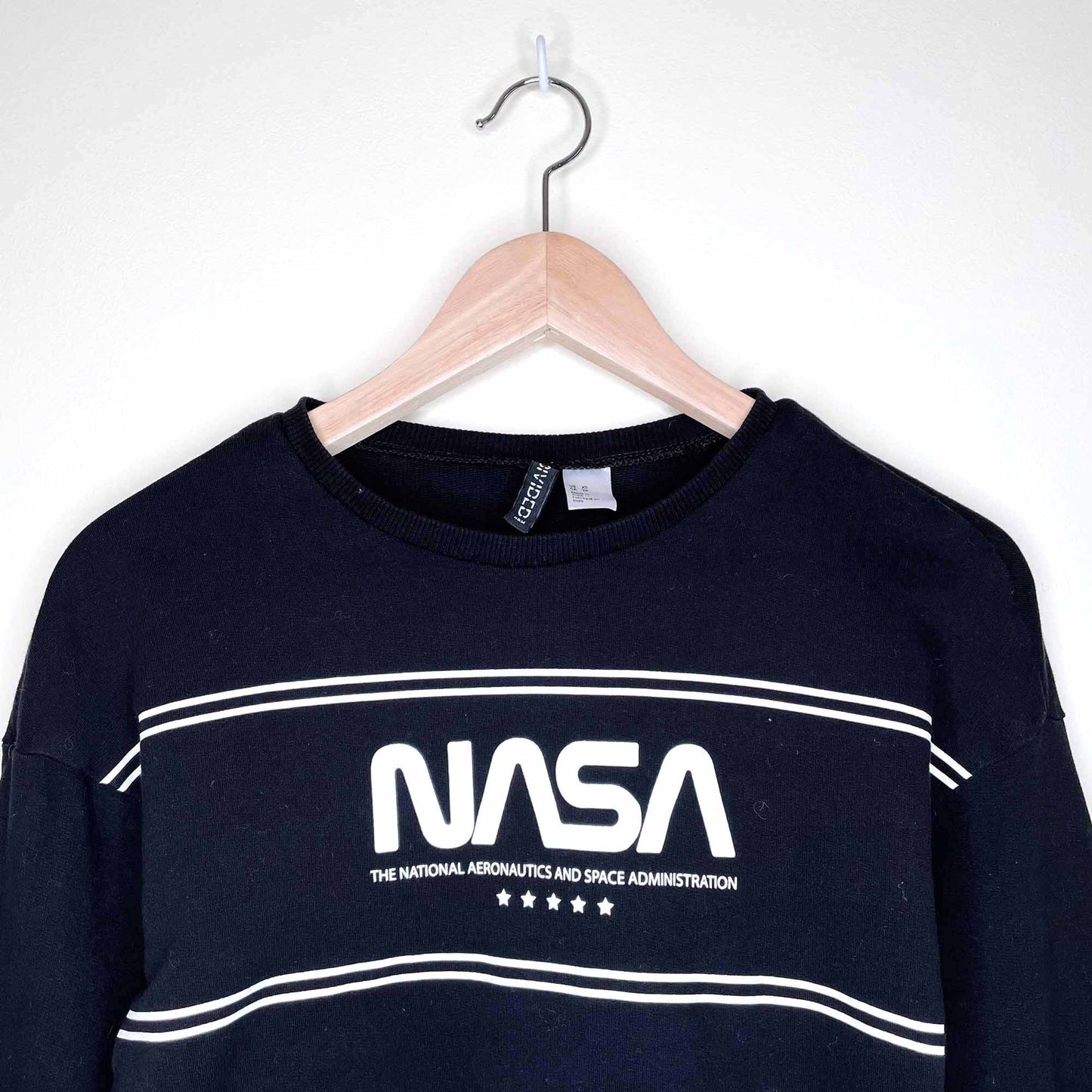 H&amp;M Nasa cropped long sleeve t-shirt - size xs
