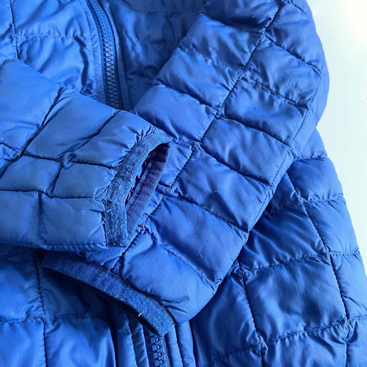 the north face kids eco thermoball hooded jacket - size 4T