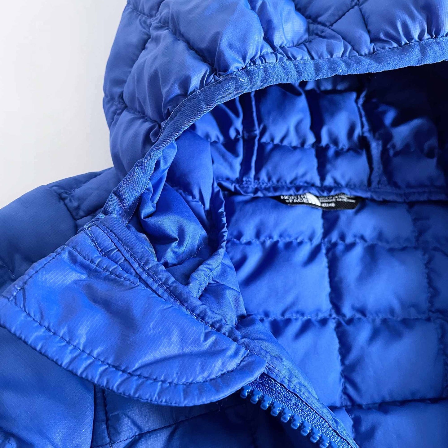the north face kids eco thermoball hooded jacket - size 4T