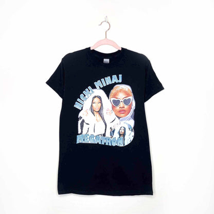 nicki minaj megatron tee - size small
