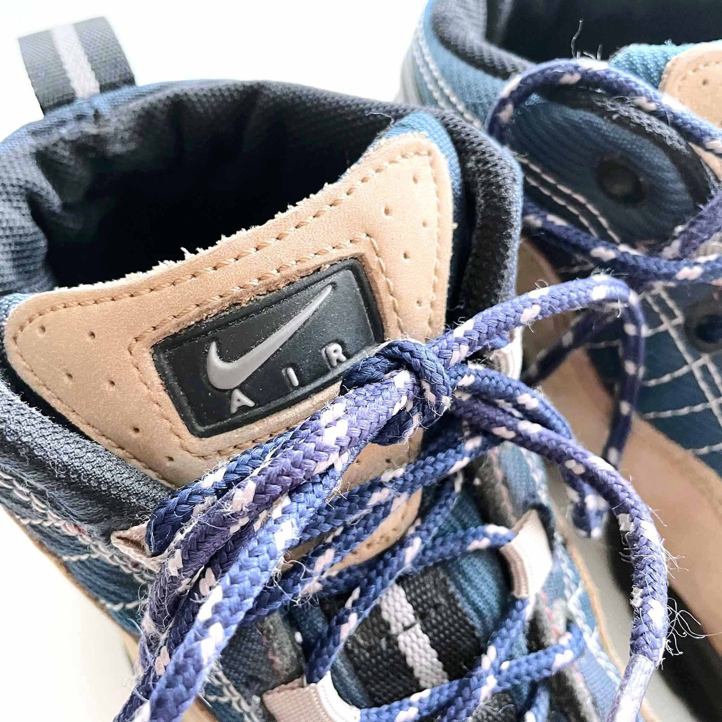 vintage nike acg 1998 leather hiking boots - size 8.5 W