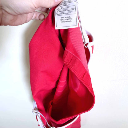 Nike seamless shelf bra tank - size Large