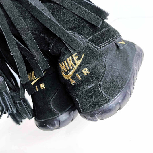 nike air black suede chukka moc fringe boots - size 6