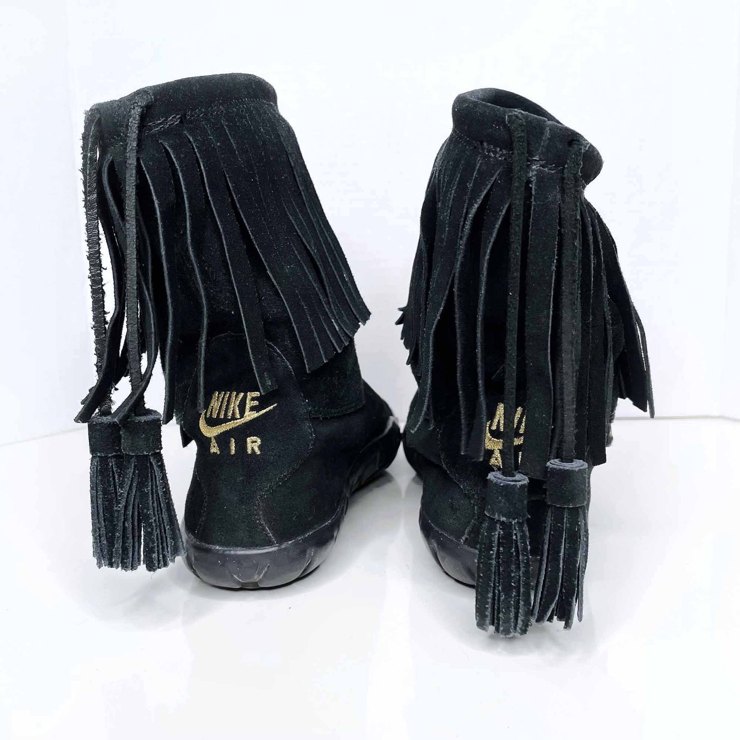 nike air black suede chukka moc fringe boots - size 6