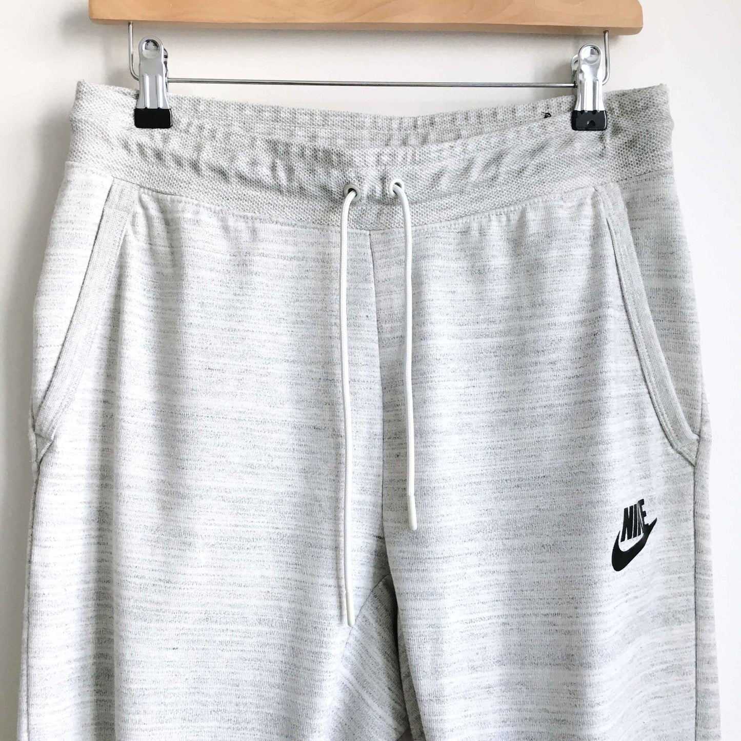 Nike high-rise slim joggers in white heather - size Medium