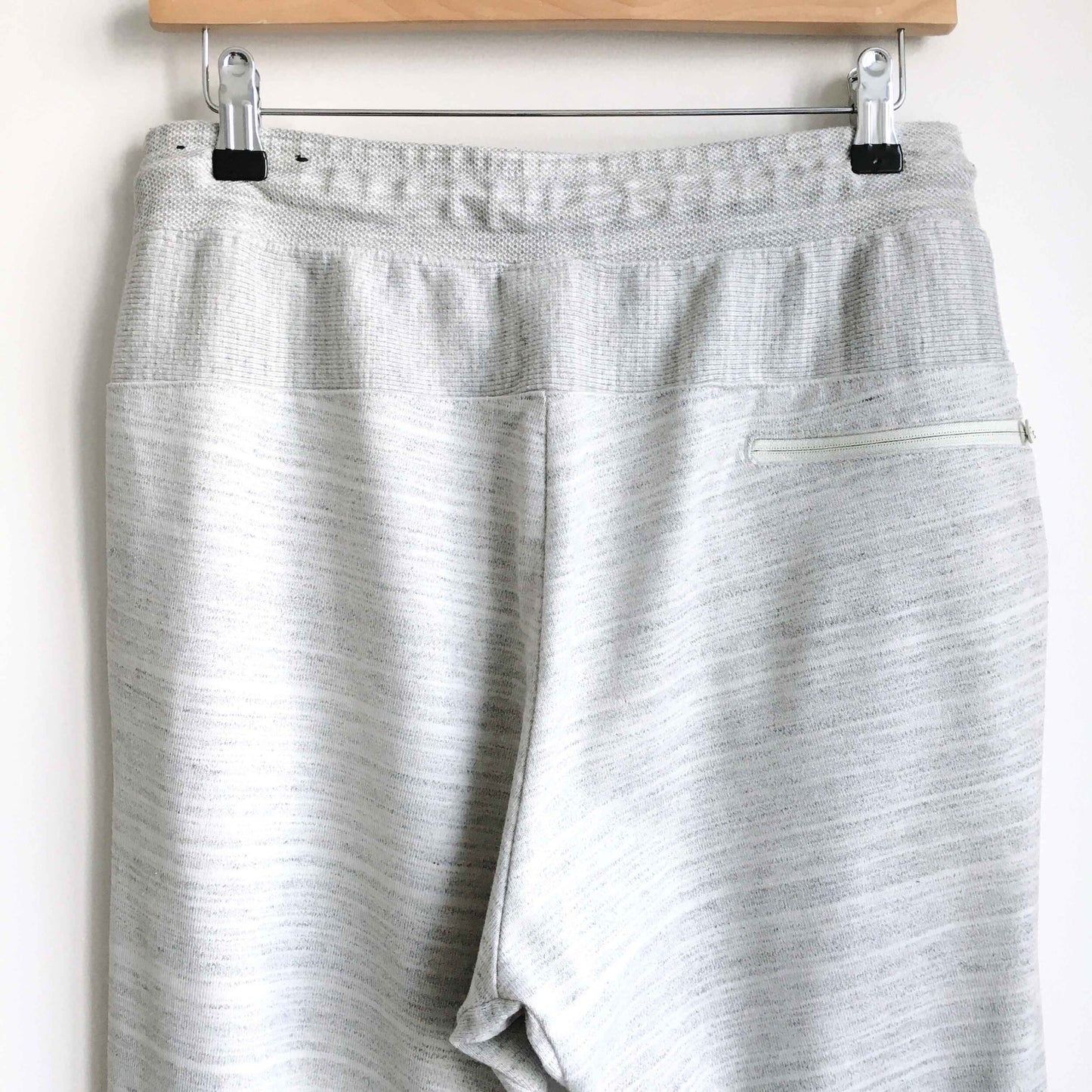 Nike high-rise slim joggers in white heather - size Medium