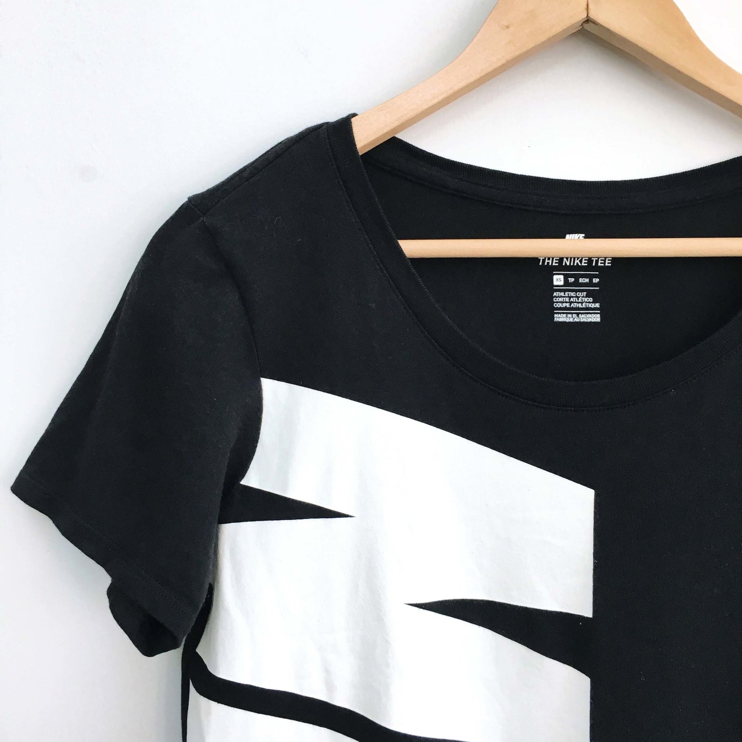 the Nike Tee - size xs