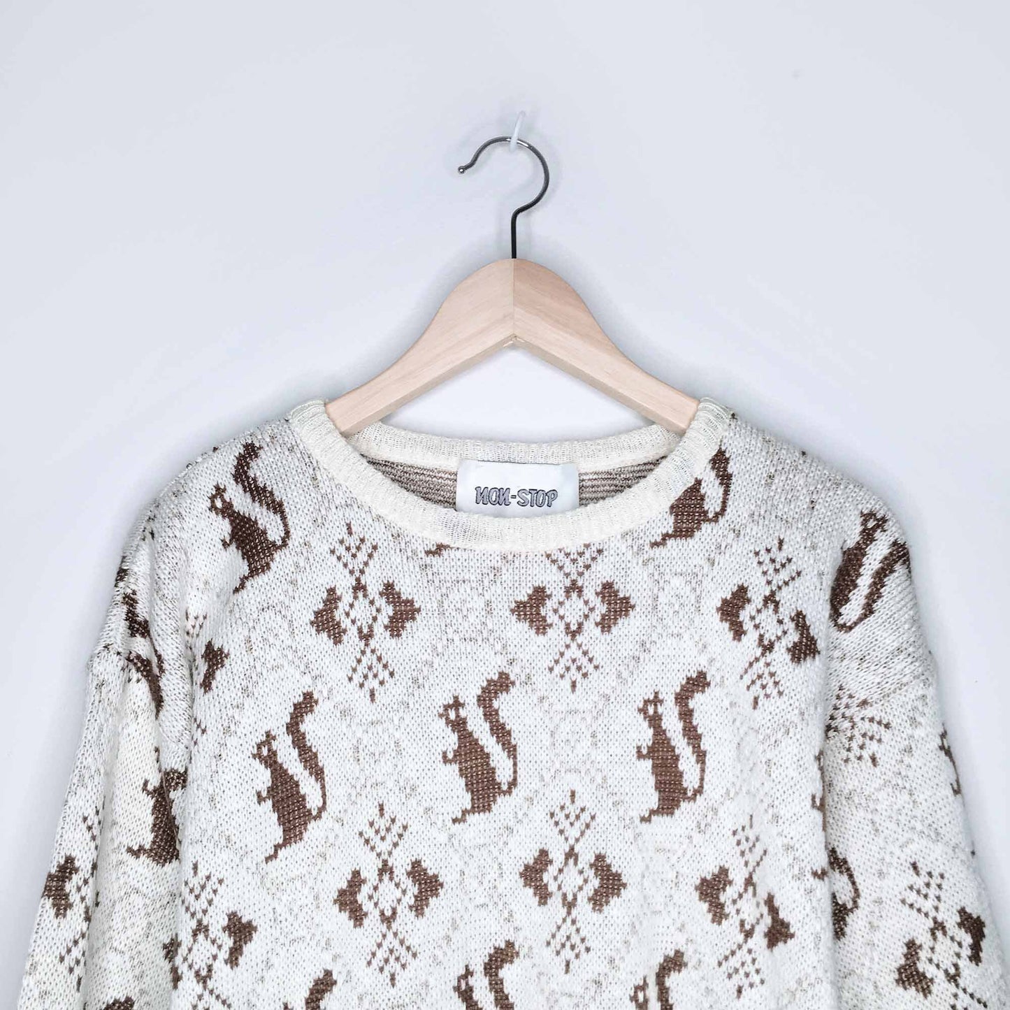 Vintage holiday christmas squirrel sweater - size Small