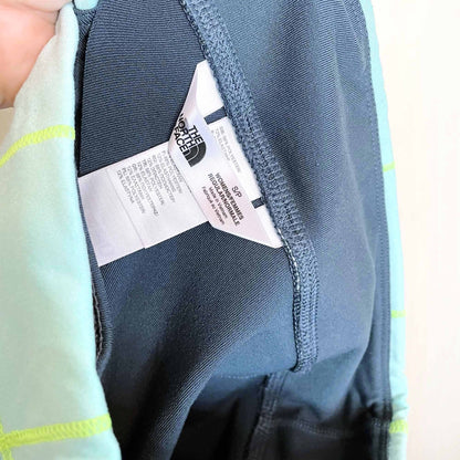 the north face low rise flare leg yoga pant - size small