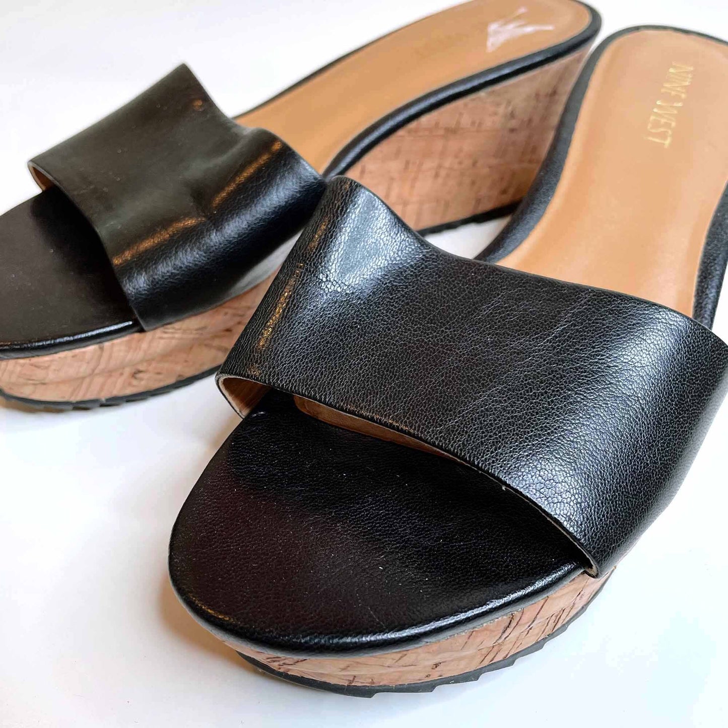 Nine West Confetty cork wedge sandal - size 6