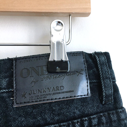 One Teaspoon Junkyard Destroyed Skirt - size 30