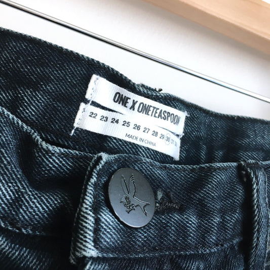 One Teaspoon Junkyard Destroyed Skirt - size 30