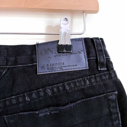 one teaspoon low rise bandits distressed jean shorts - size 26