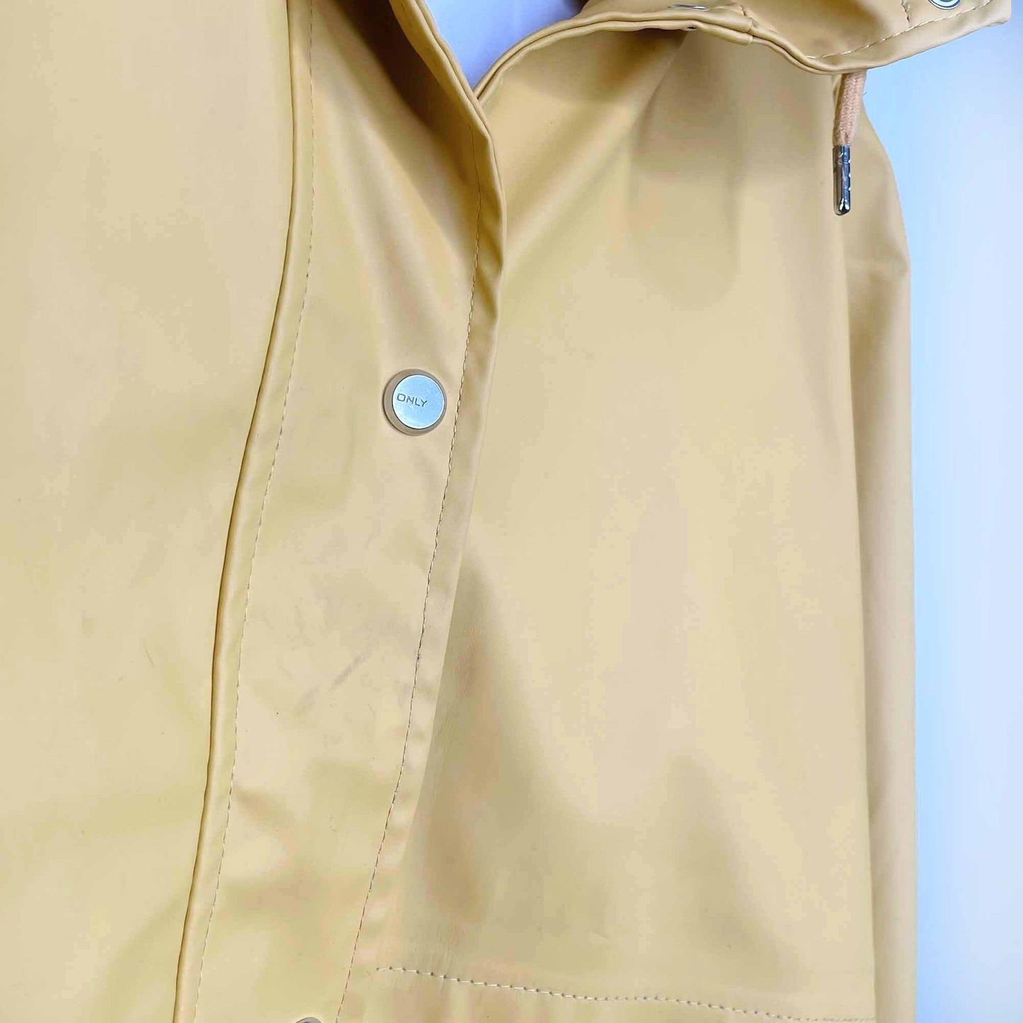 only yellow train short rain coat - size medium