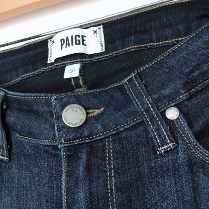 PAIGE mid-rise super skinny 35" length - size 30