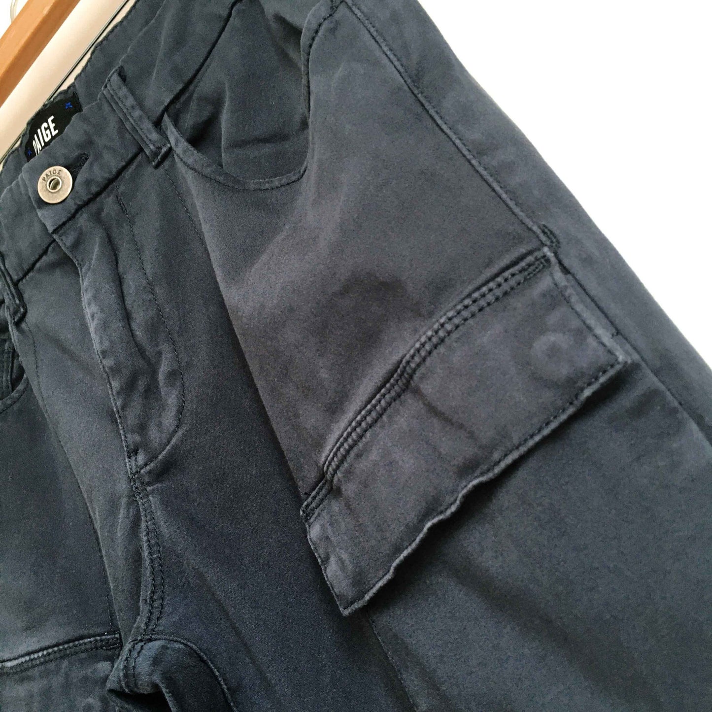 PAIGE cargo skinny zip pants - size 31