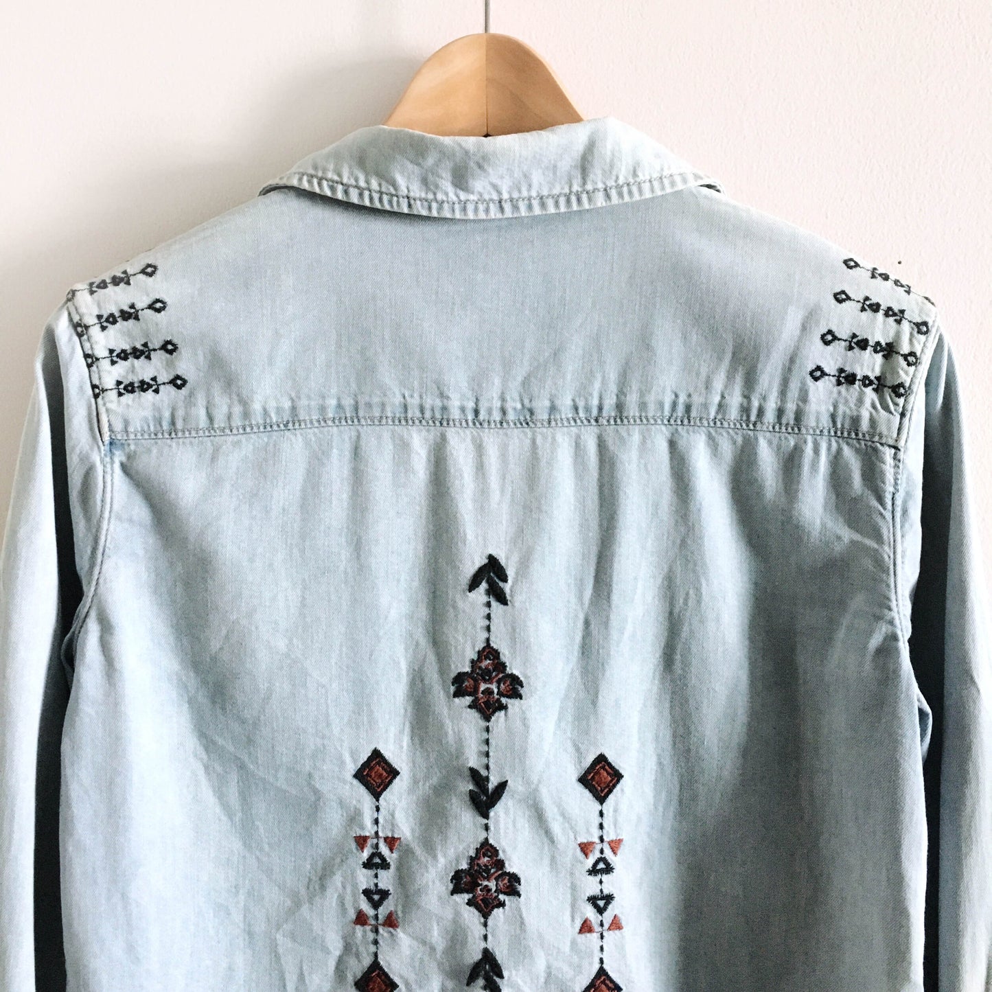 PAIGE Pari Embroidered Shirt - size Small