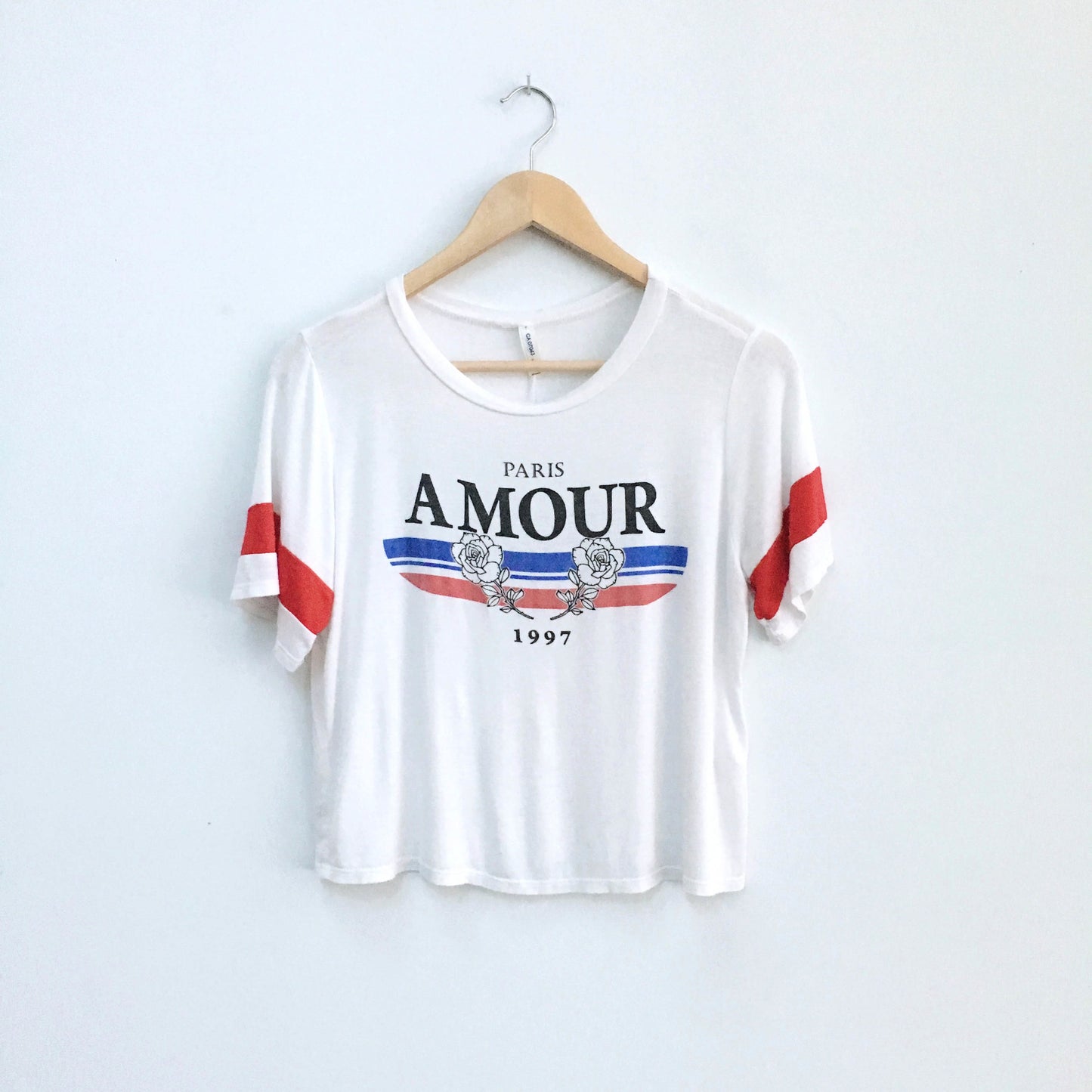 Atticute Paris Amour crop tee - size Small