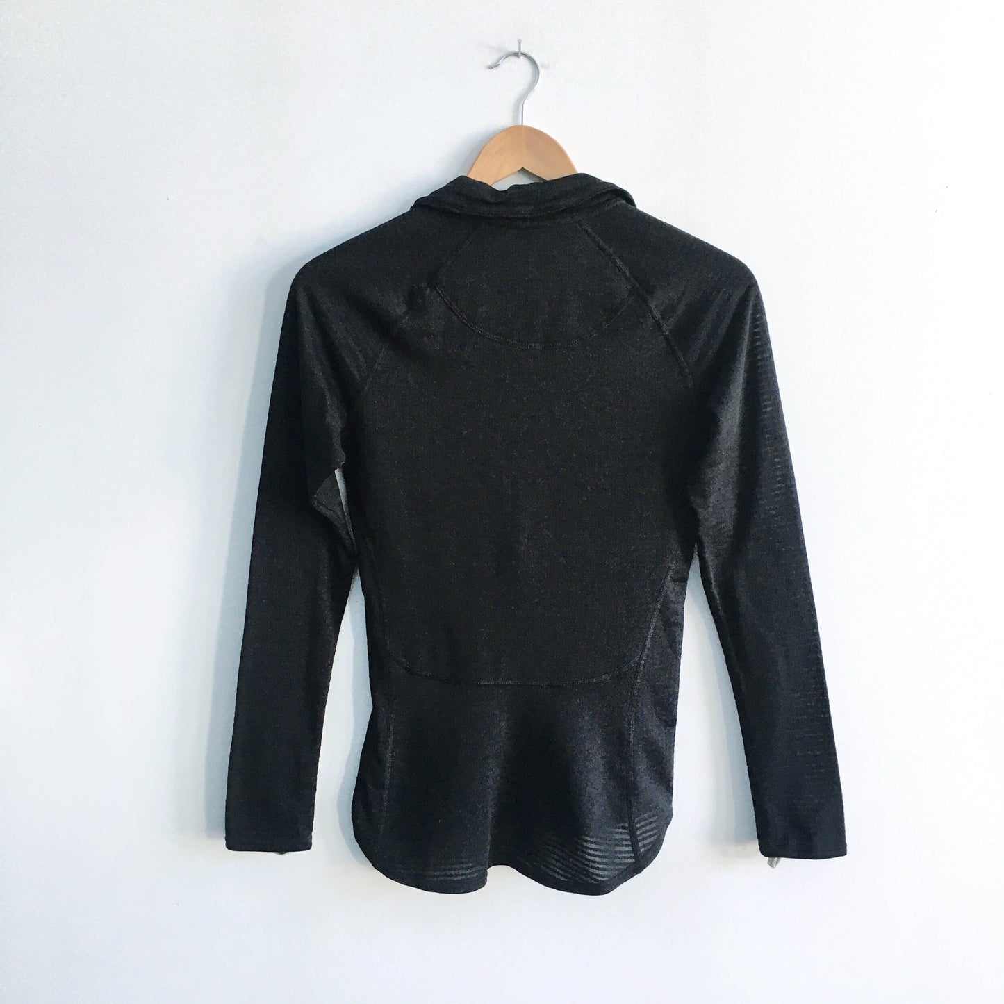 Patagonia Capilene Mid-weight Zip-neck - size xs