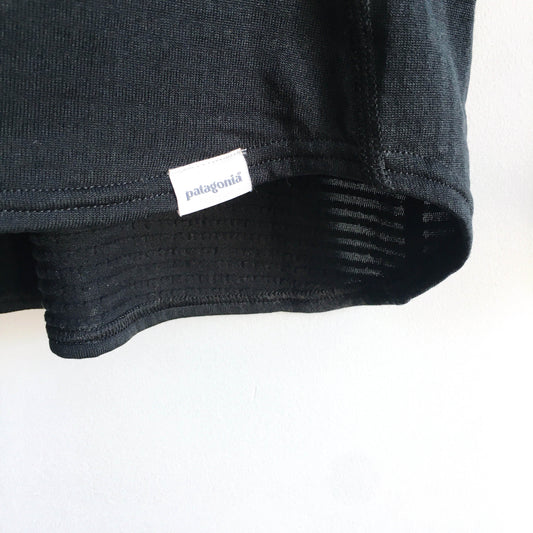 Patagonia Capilene Mid-weight Zip-neck - size xs