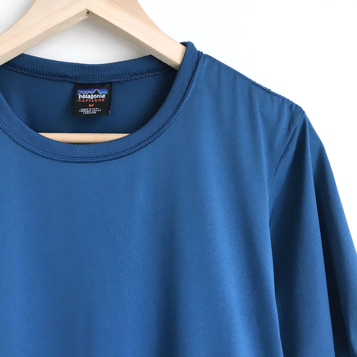 Patagonia Capilene cool lightweight tee - size Medium