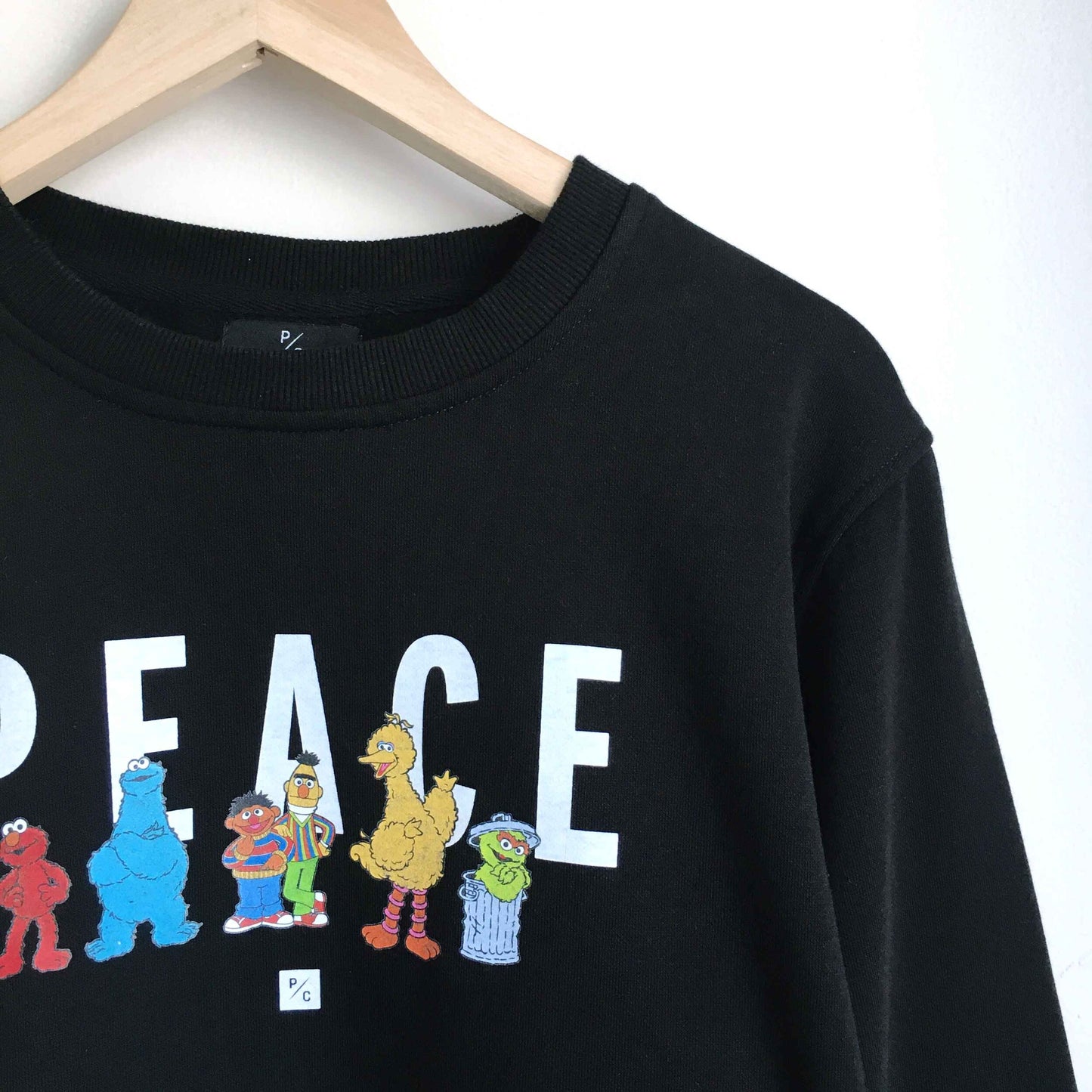 Peace Collective x Sesame Street sweatshirt - size Small