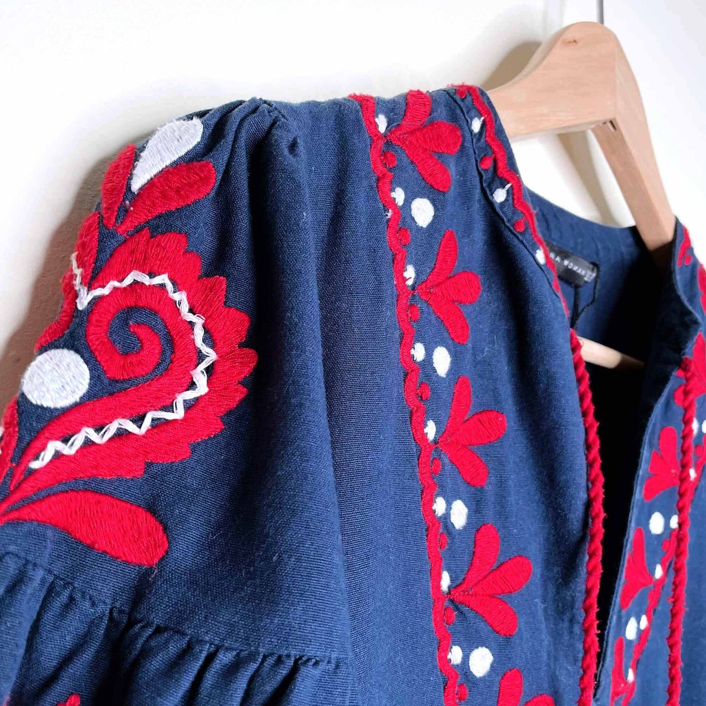 zara boho embroidered puff sleeve folk dress - size xs