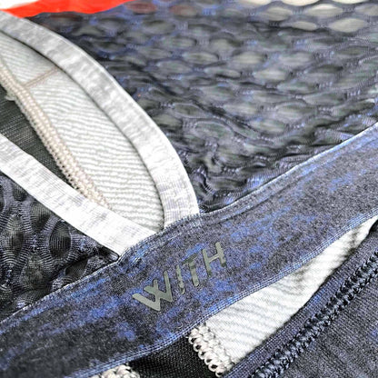 peloton high neck sports bra with mesh panel  - size xs