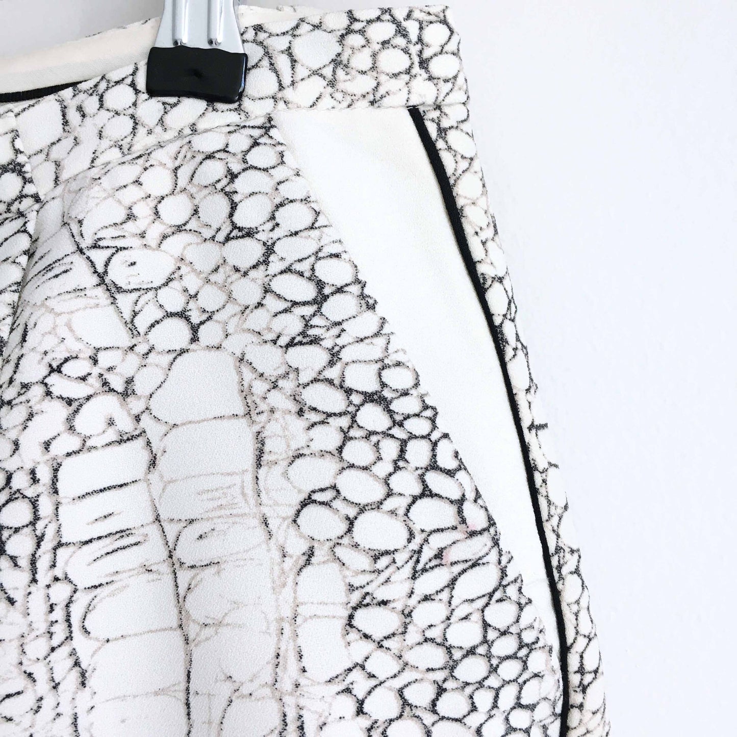 Philosophy snakeskin print high rise shorts - size 4