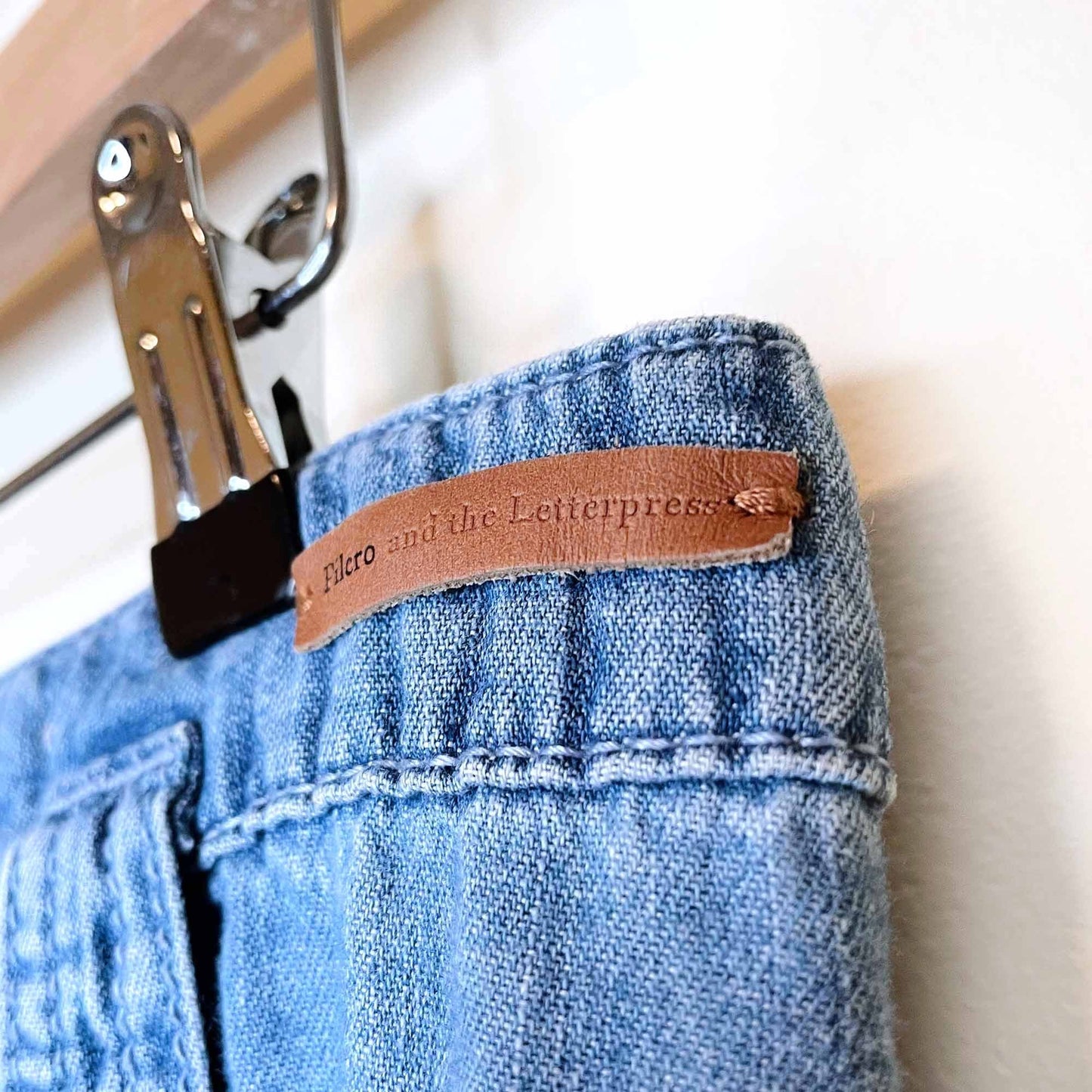 pilcro and the letterpress ultra high rise tie waist wide leg jeans - size 26