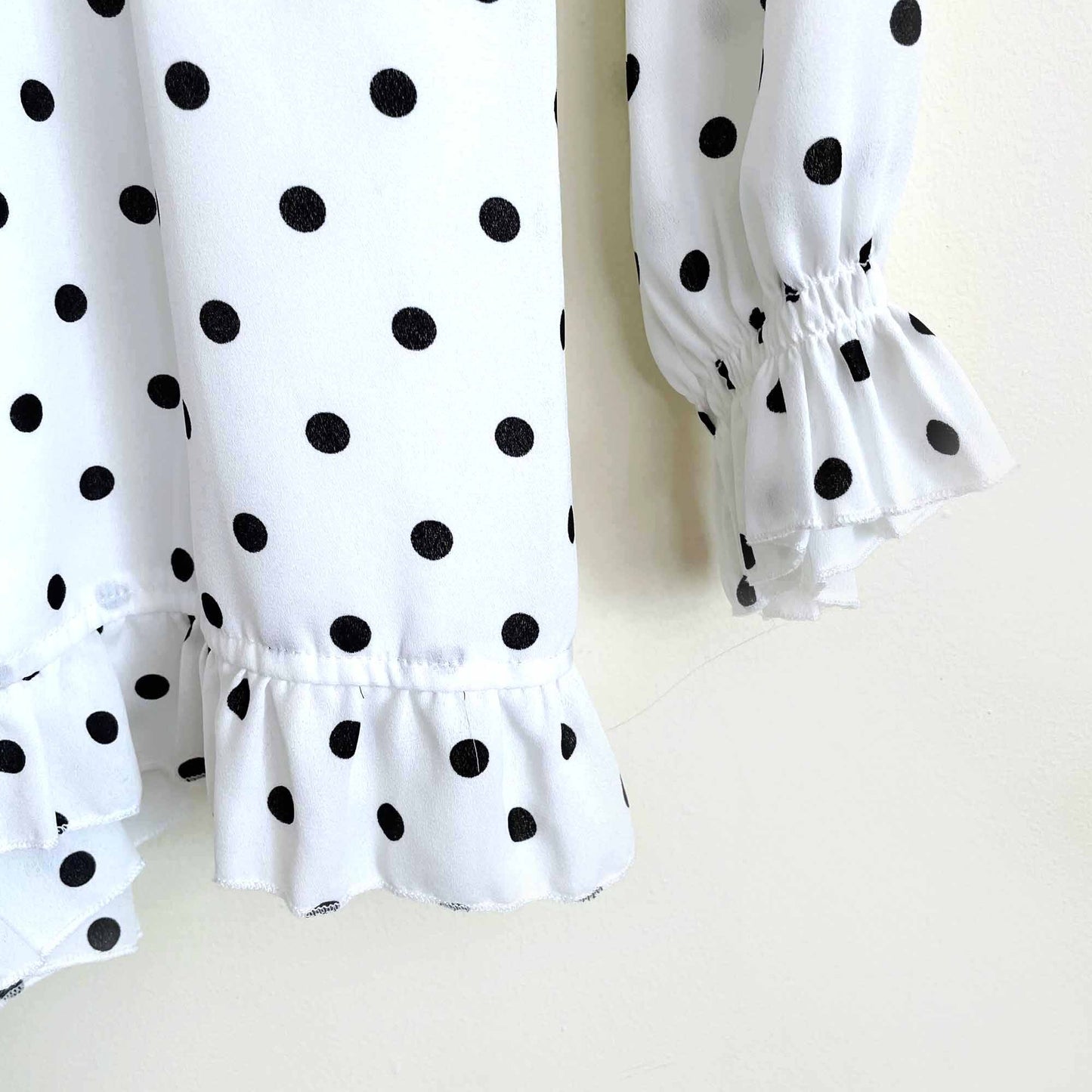 free generation polka dot ruffle romper - size medium