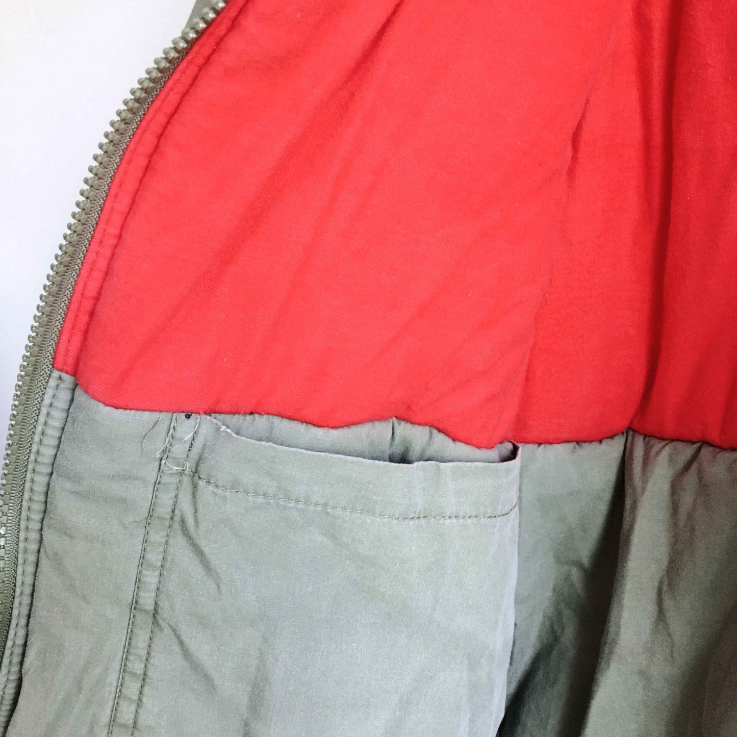 Vintage Ports 1961 Puffer Bomber Jacket - size Large