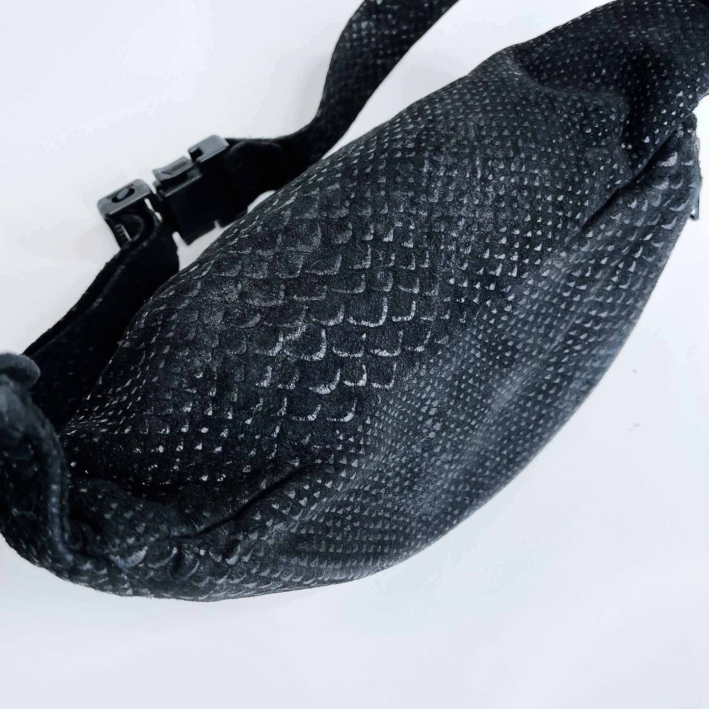 vintage black snakeskin embossed suede fanny pack