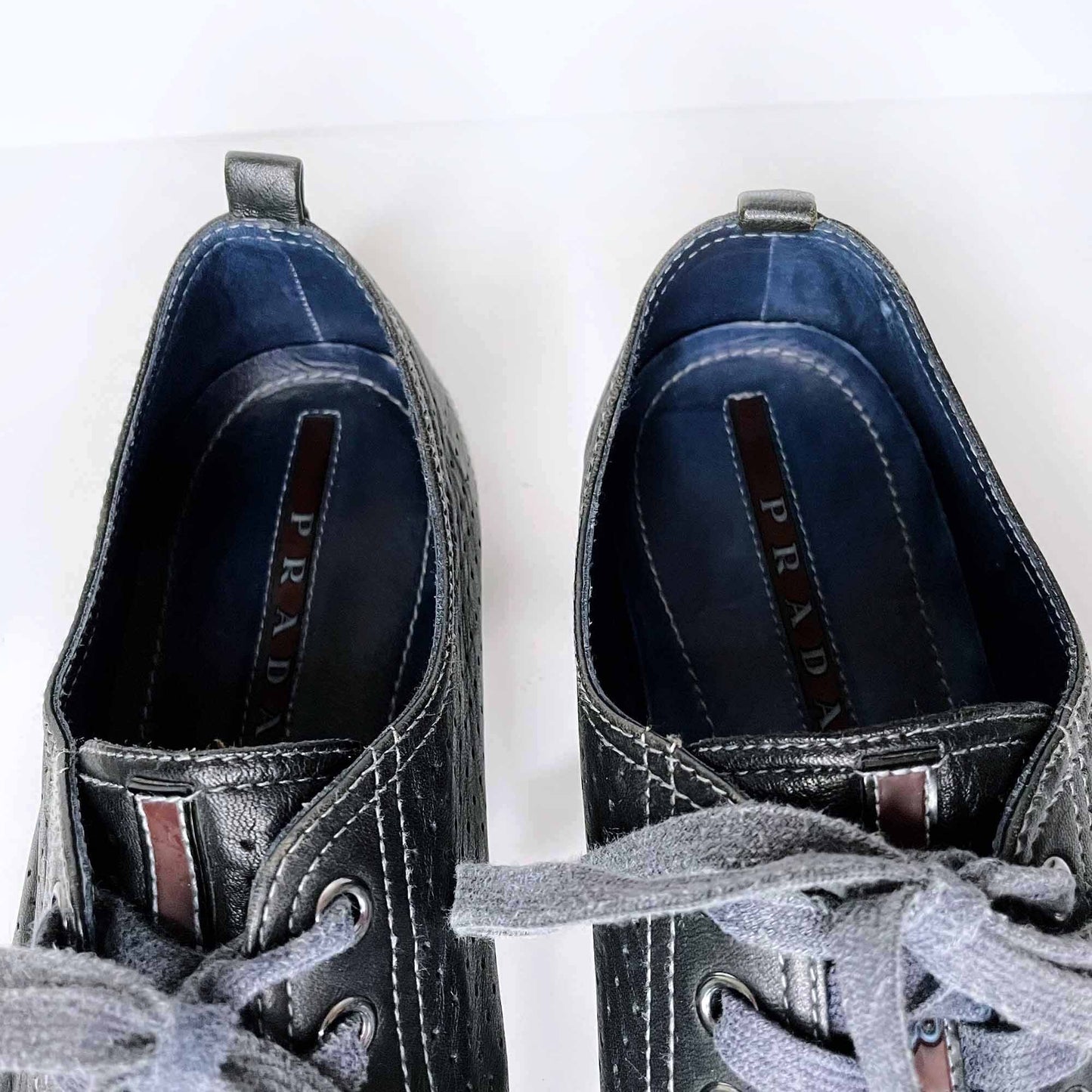 prada men's blue leather low profile sneaker - size 8