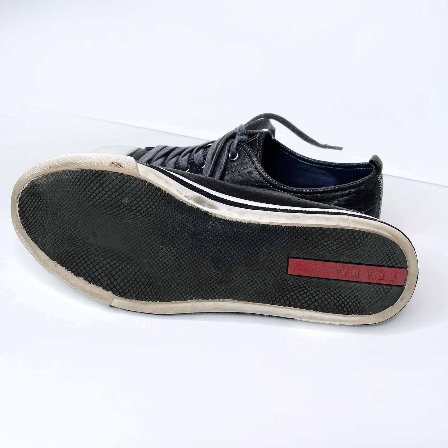 prada men's blue leather low profile sneaker - size 8
