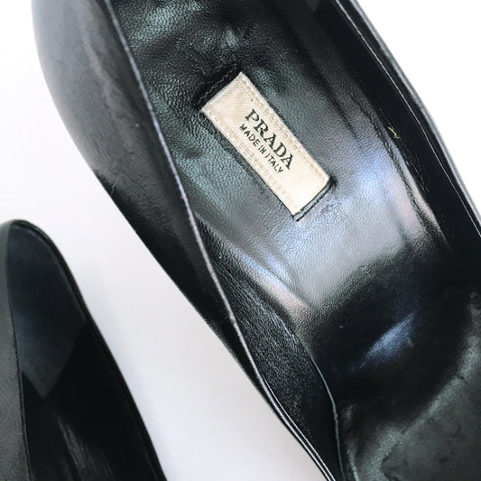 Prada square-toe leather pumps - size 36.5