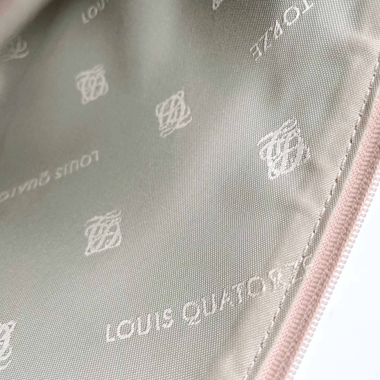 louis quatorze mini monogram pochette wristlet