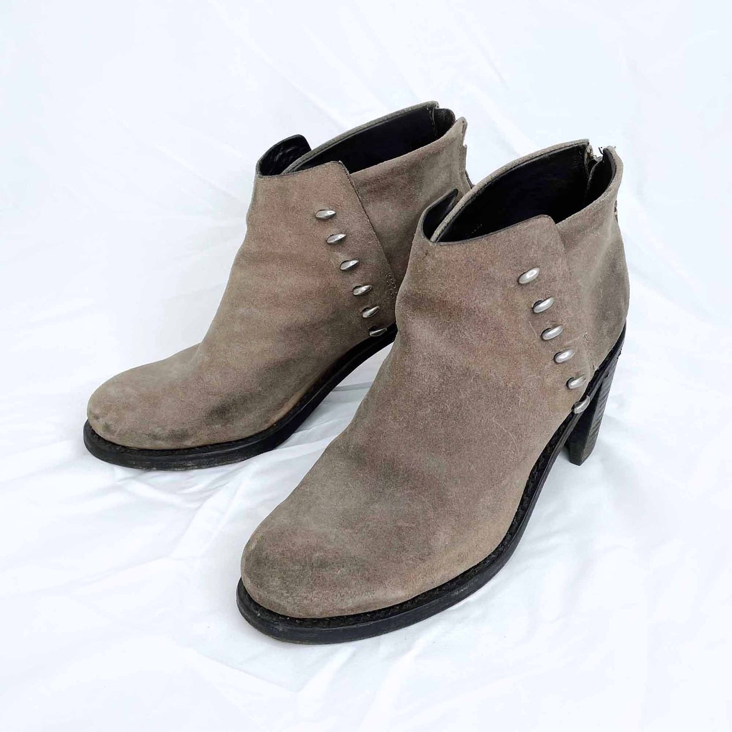 rag & bone alwyn studded heeled suede bootie - size 38.5