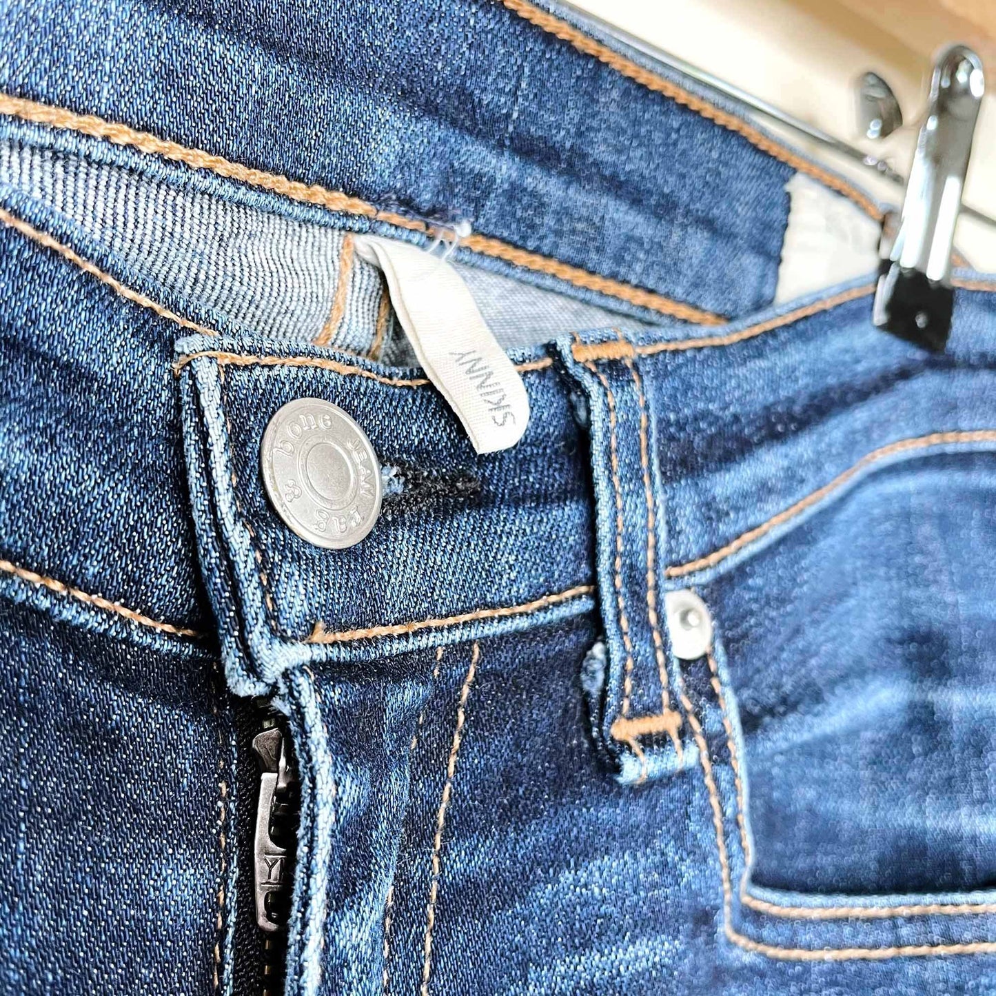 rag & bone skinny jeans in kensington wash - size 26