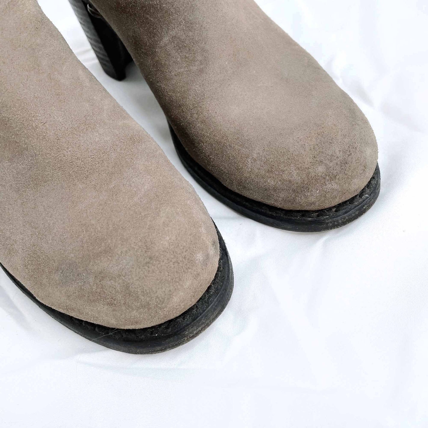 rag & bone alwyn studded heeled suede bootie - size 38.5