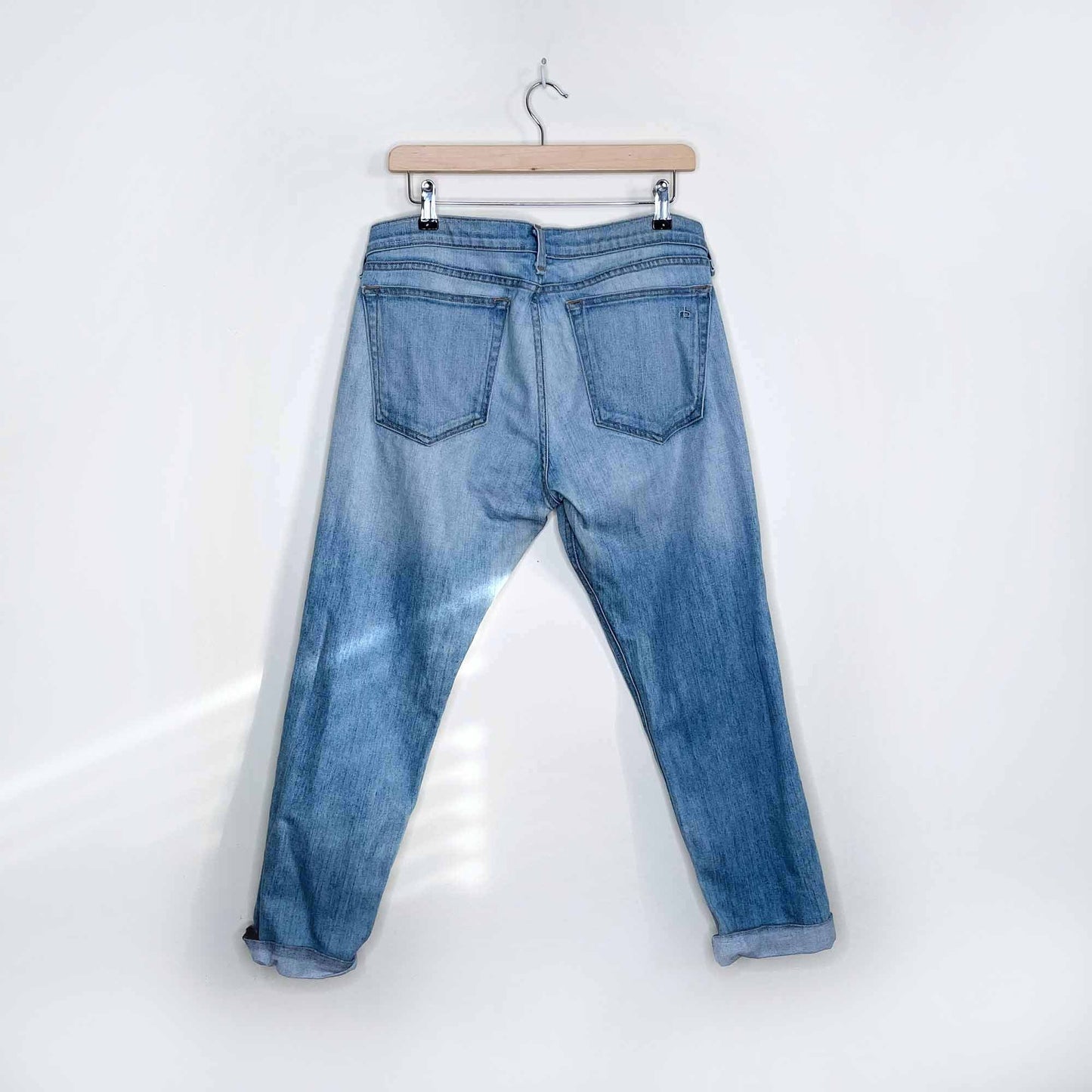 rag & bone for aritzia low rise boyfriend jean in bromley - size 29