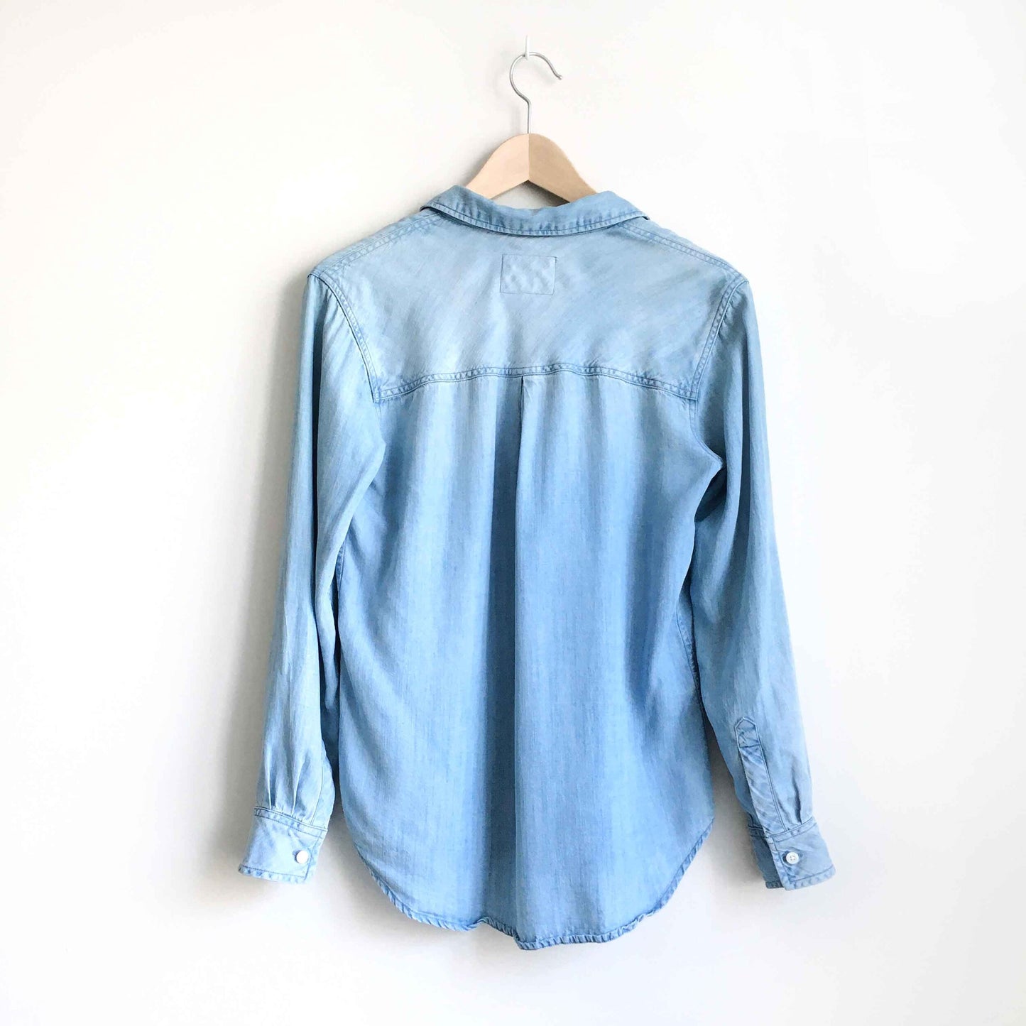 Rails Chandler rose embroidered chambray button down - size xs