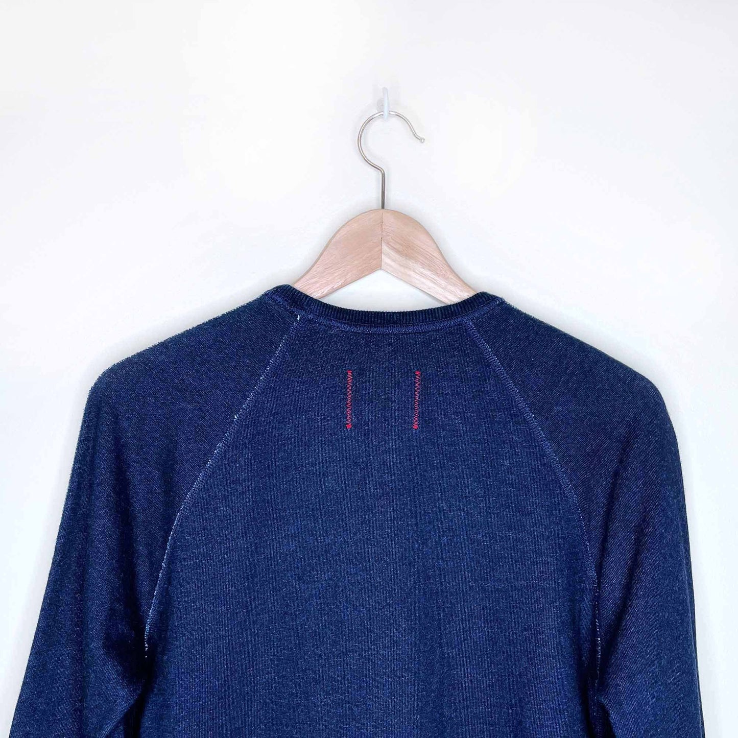 club monaco x reigning champ logo crest crewneck sweatshirt - size xs