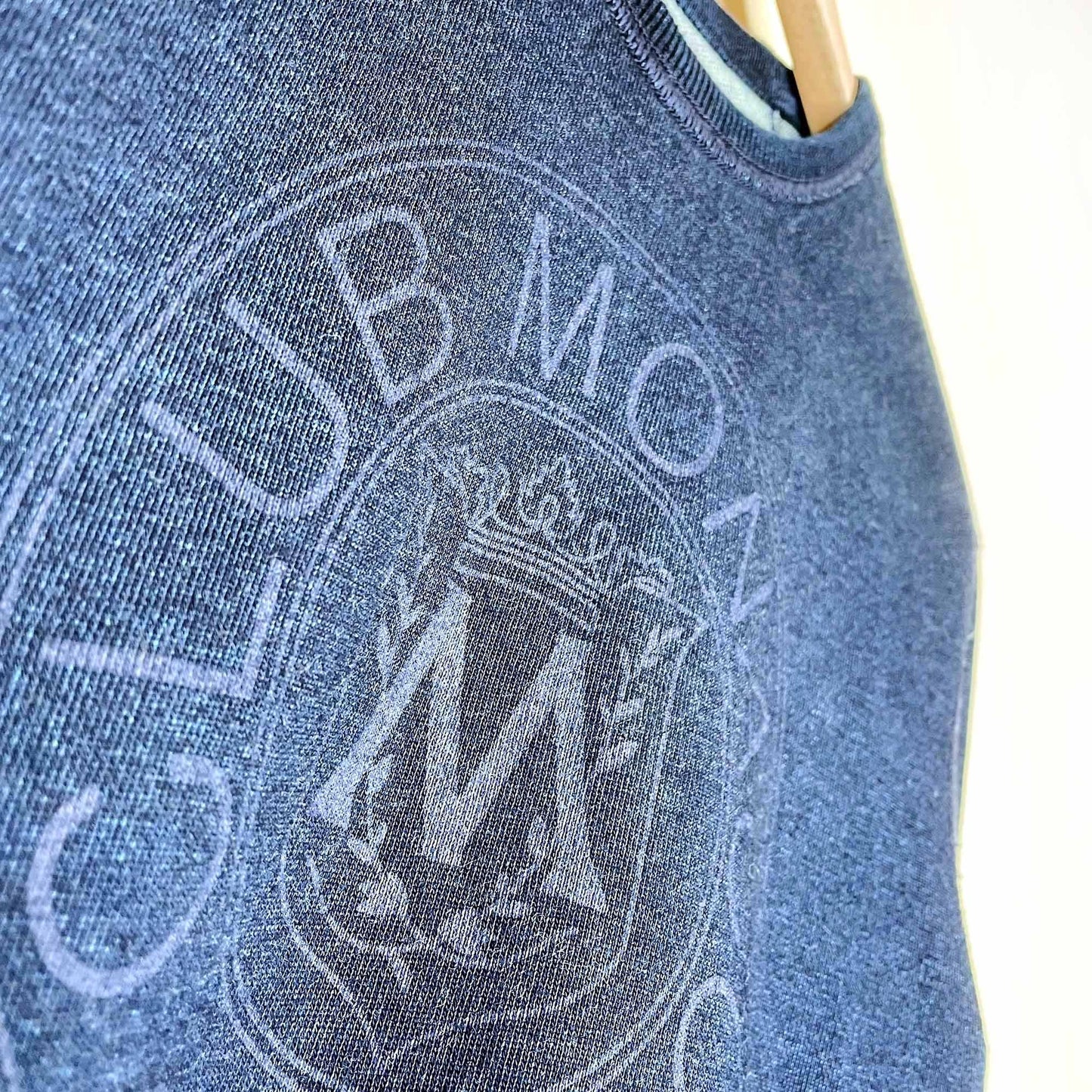 club monaco x reigning champ logo crest crewneck sweatshirt - size xs