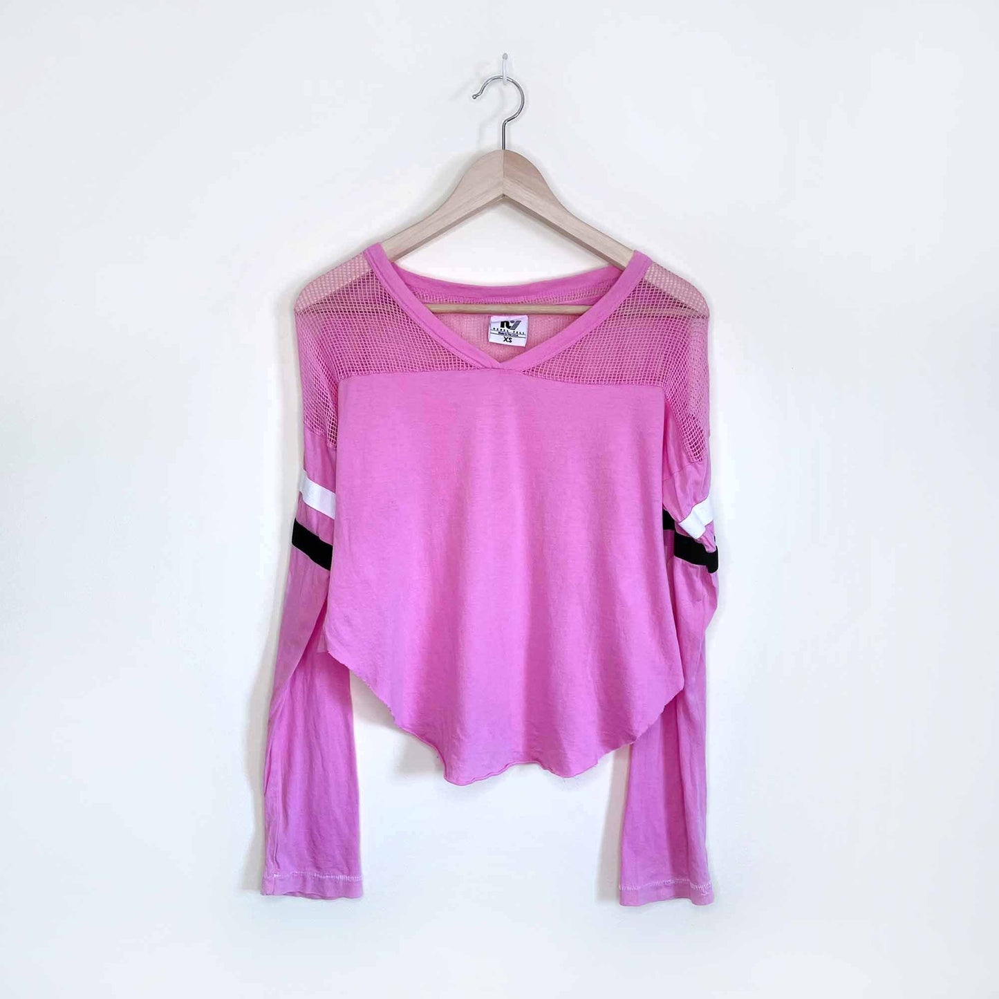 rebel yell 79 fairplay v-neck mesh panel jersey - size xs